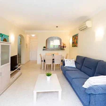Holiday home Family Malibu Ii